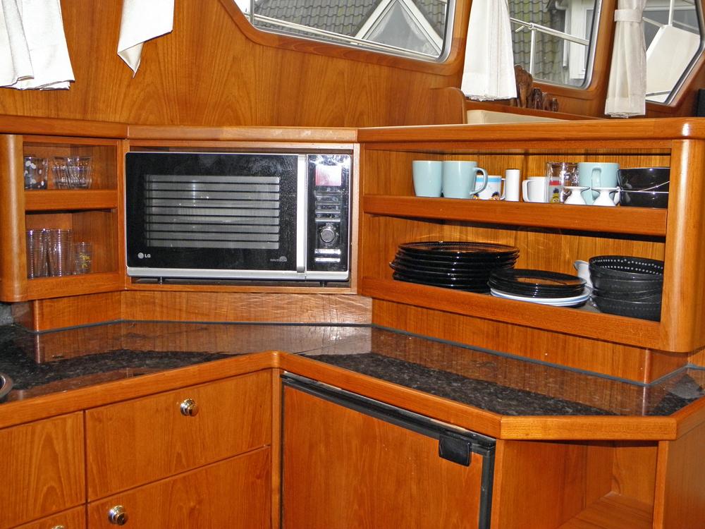 Fore ship, Accommodation